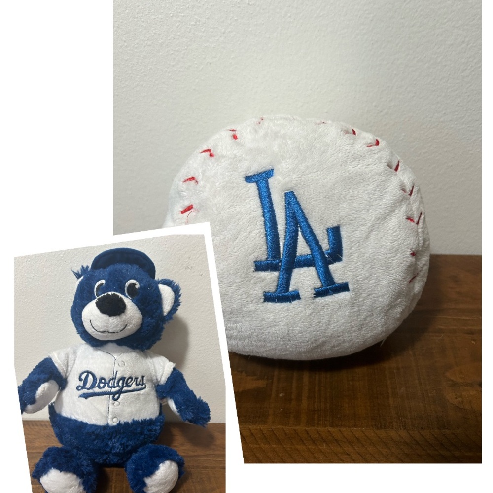 Los Angeles Dodgers Reverse-A-Pal plush toy, which is a two-in-one convertible